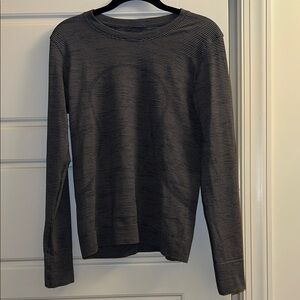 Lululemon Athletica Black Striped Long Sleeve Tee